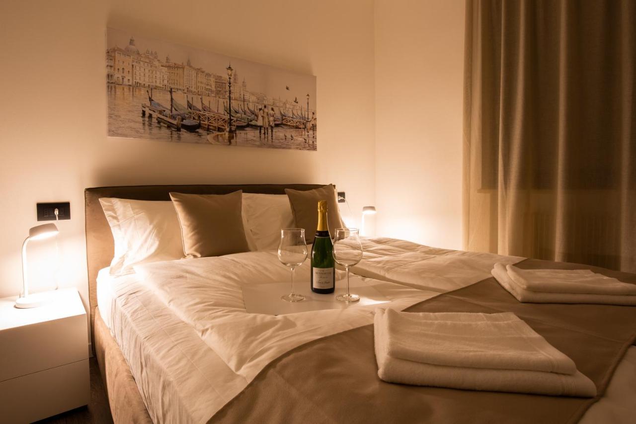Borgo Verticale Luxury Apartments Feltre Eksteriør bilde