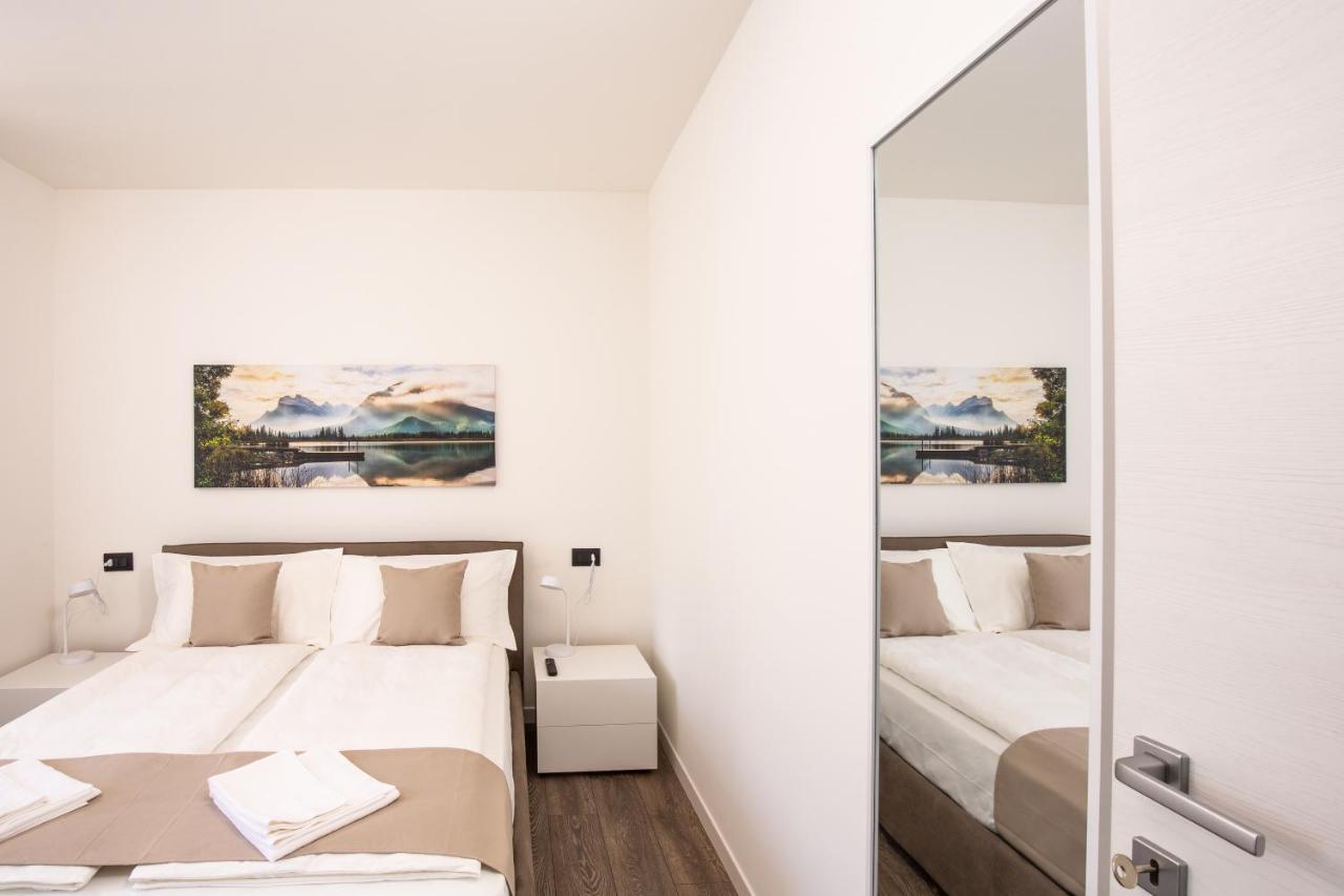 Borgo Verticale Luxury Apartments Feltre Eksteriør bilde