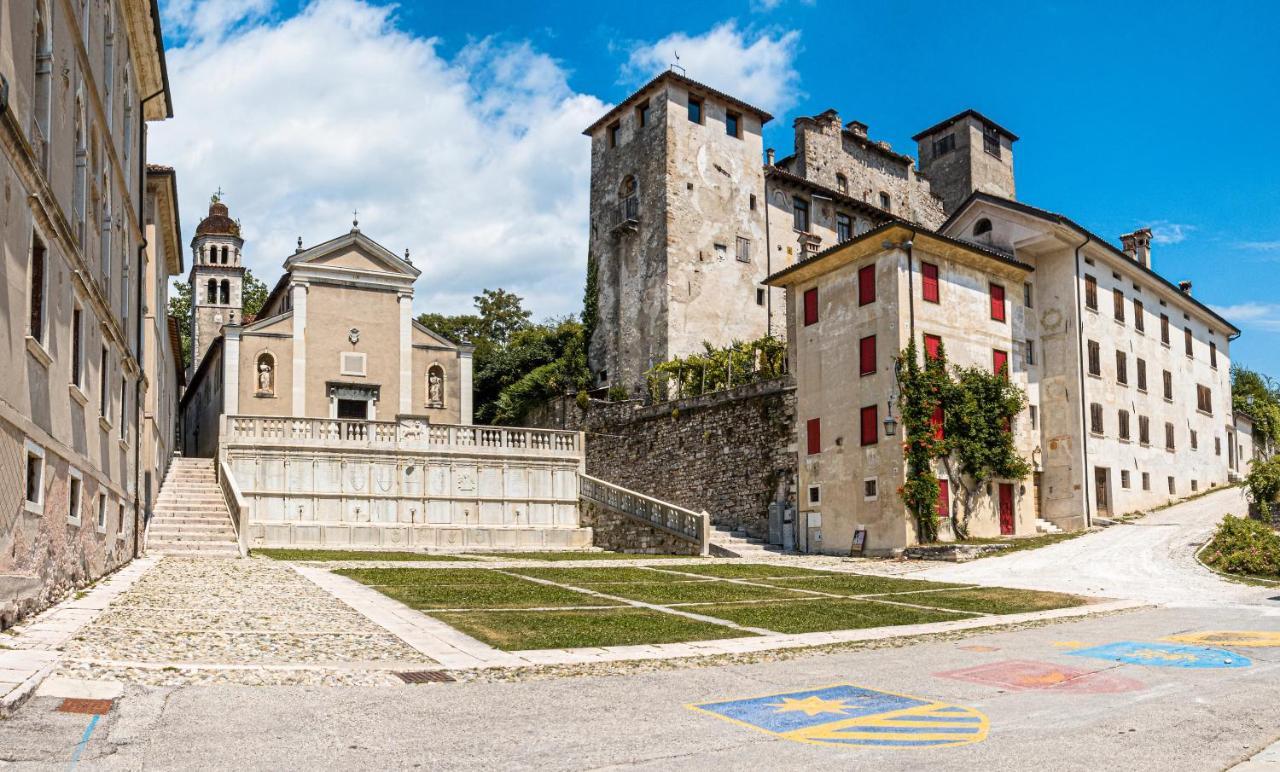 Borgo Verticale Luxury Apartments Feltre Eksteriør bilde